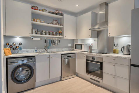 1375921-6-6909d8b...