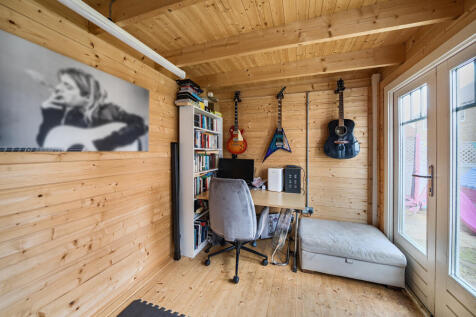 1385457-16-69285f...