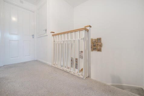 1380153-4-692852c...