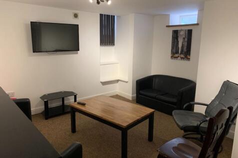Communal Area - Basement