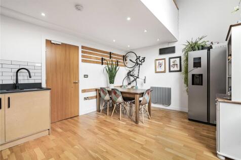 Dining/Kitchen