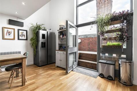 Dining/Kitchen