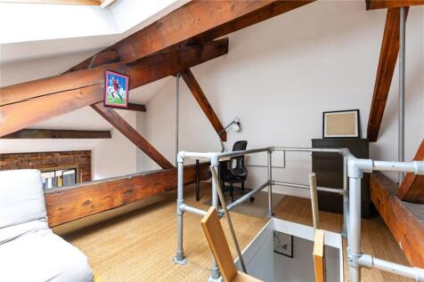 Mezzanine/Bedroom