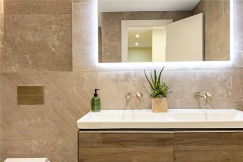 Primary Ensuite