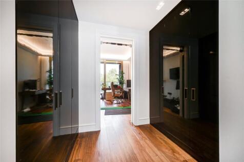 Walk In Wardrobe
