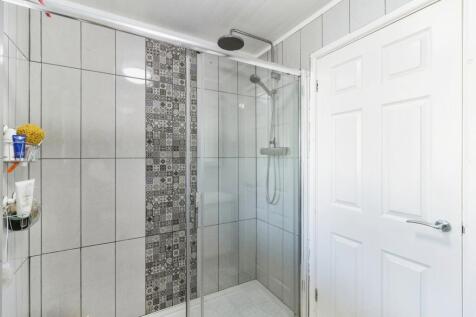 Family Shower Room
