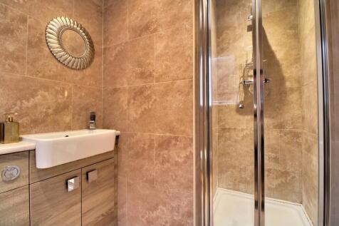 IMG_3635_6_7_Interior 4