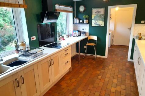 7. Kitchen