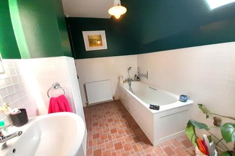18. Bathroom