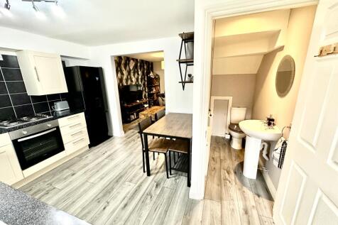 Kitchen/diner &amp; w/c