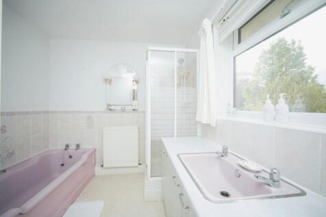 Master Ensuite