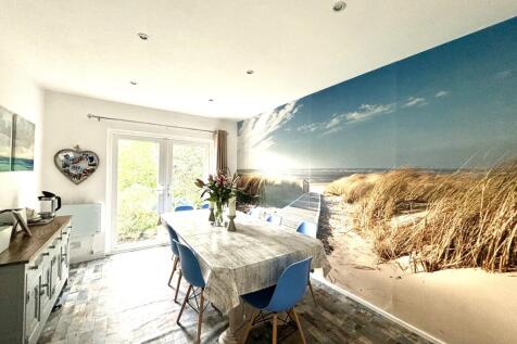Dining Room (2)