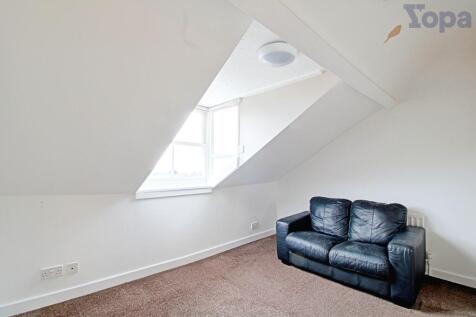 Top Floor Bedroom Five