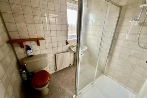 Shower Room (Upstairs)