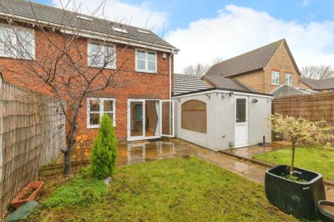 Rear Enclosed Garden