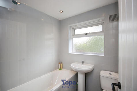3f0e5994-Bathroom.JPG