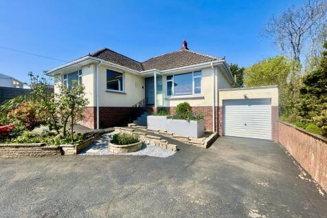 Front Aspect and Driveway