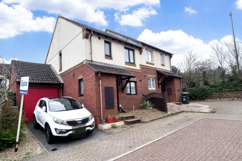 The Property Front Aspect