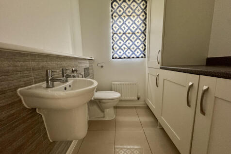 Bedroom One En-suite