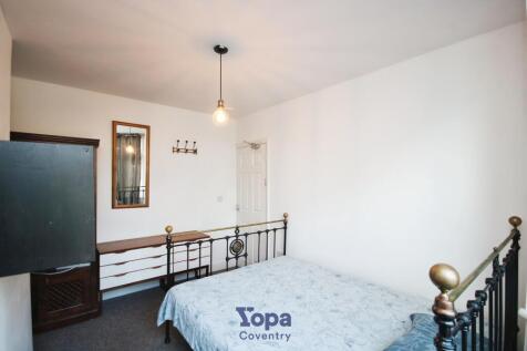 F0c29156-Bed 203.JPG