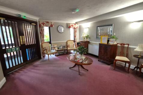 Communal Entrance Hall