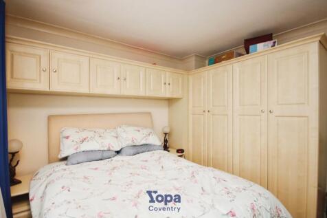 49ae5b1b-Bed 202.JPG