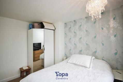 42d678a4-Bed 203.JPG