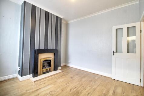 IMG_0491_2_3_Interior 4