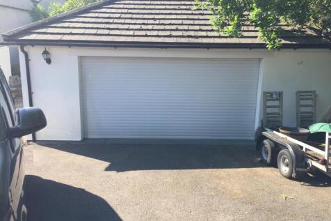 Triple Garage