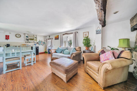 Kitchen Living Area