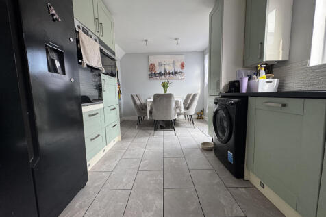 Kitchen/Dining Area 2