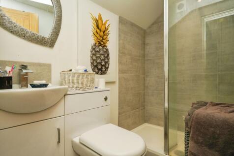 En Suite Shower