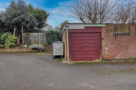 12. Garage