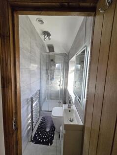 Bedroom One En-suite