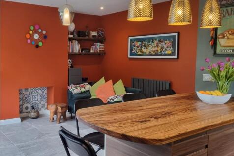 9-Dining Room