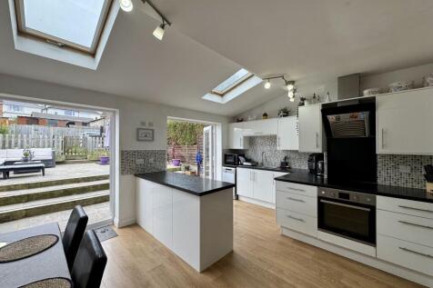 open plan kitchen breakfast dining