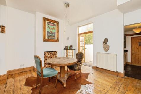 Dining Area 2