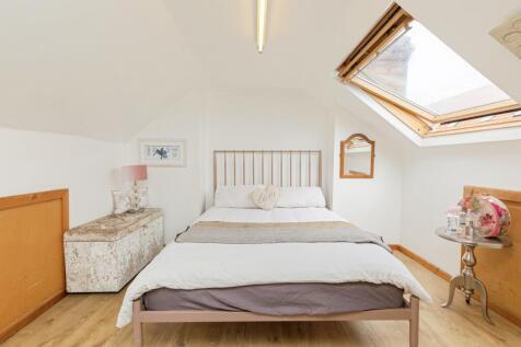 Loft Room 2
