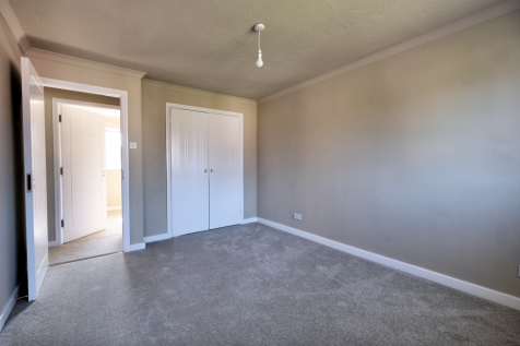 Bedroom 1a