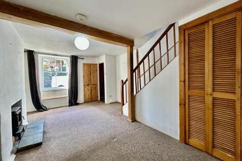 Lounge:Dining Room..