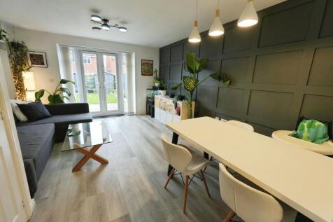Living/Dining Room