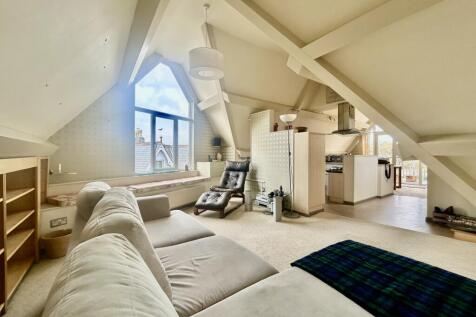 Lounge Area.