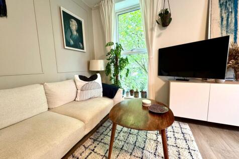 Kitchen / Living Room 1