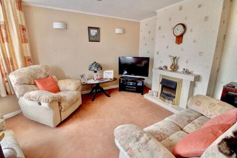 6. Lounge