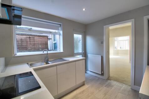 IMG_1572_3_4_Interior 4