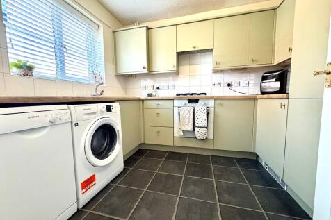 Kitchen 4