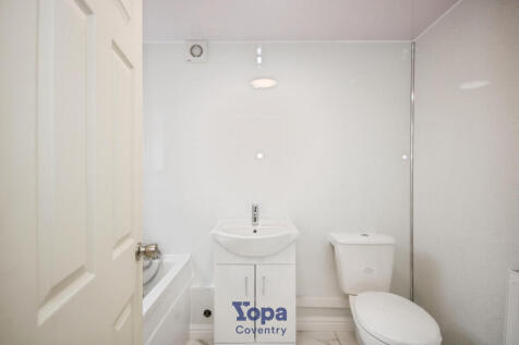 74a90660-Family 20Bathroom.JPG