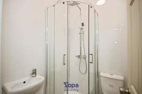 B6a7db49-Shower 20Room.JPG
