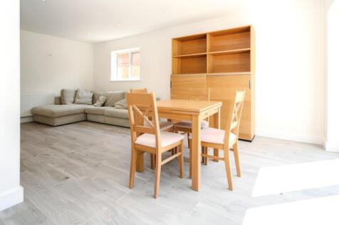 Living/kitchen/dining area