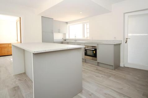 Living/kitchen/dining area